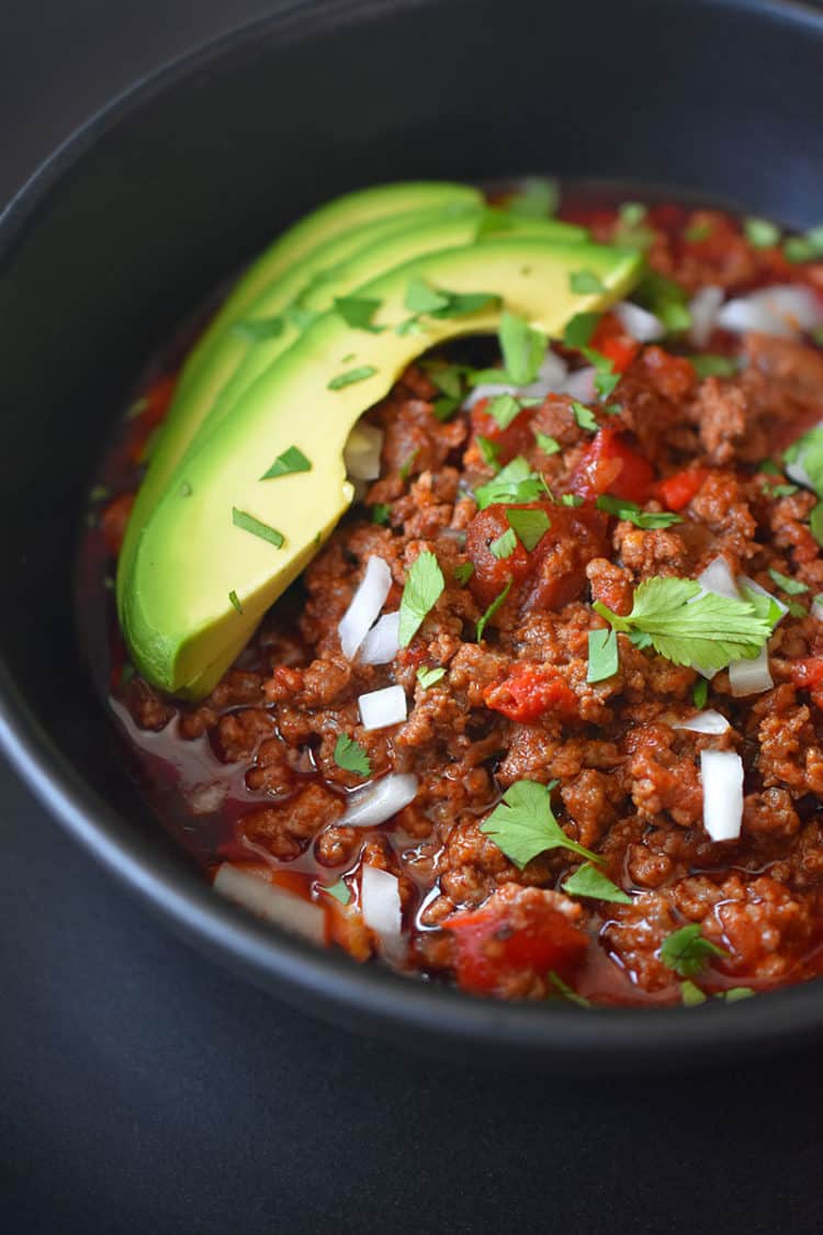 https://realsimplegood.com/wp-content/uploads/15-ground-beef-chili.jpg