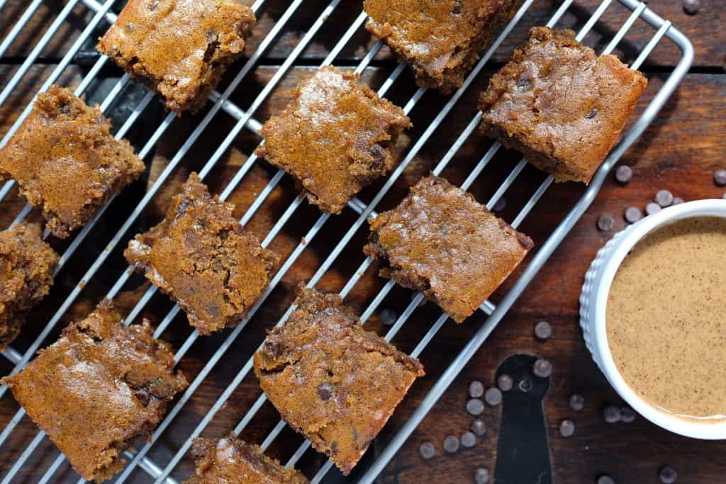 Paleo pumpkin blondies