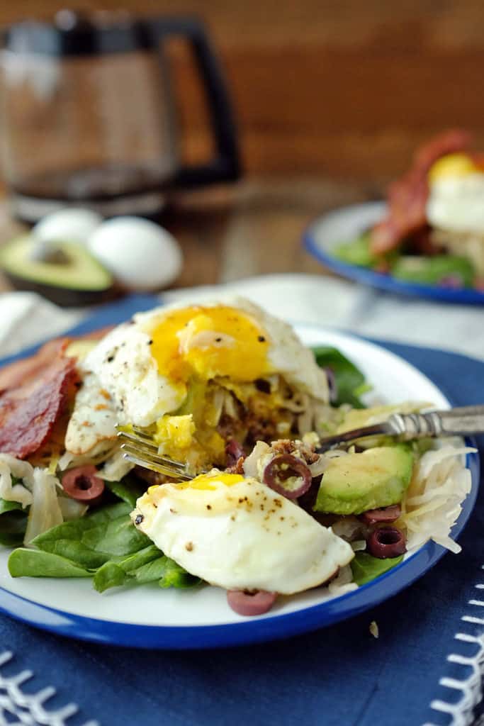 While the burger forms the base of this meal, the star of the show is really the stack of toppings piled on top of this Whole30 + paleo breakfast burger. Paleo + Whole30. | realsimplegood.com