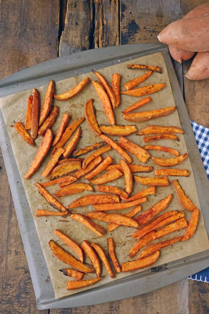 Who doesn't love sweet potato fries?! Our Paleo + Whole30 simple sweet potato fries are yet another sweet and salty combo, you really can't go wrong. Paleo + Whole30. | realsimplegood.com