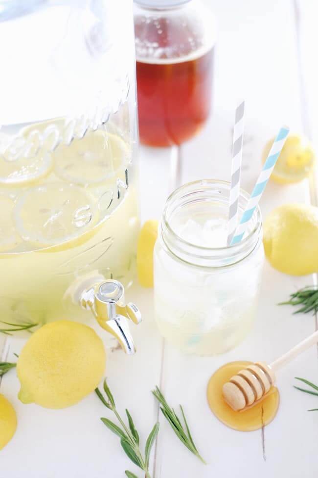 Sipping this homemade honey lavender lemonade out on your patio or porch is the perfect way to spend a summer afternoon or evening. Refined Sugar-Free. | realsimplegood.com