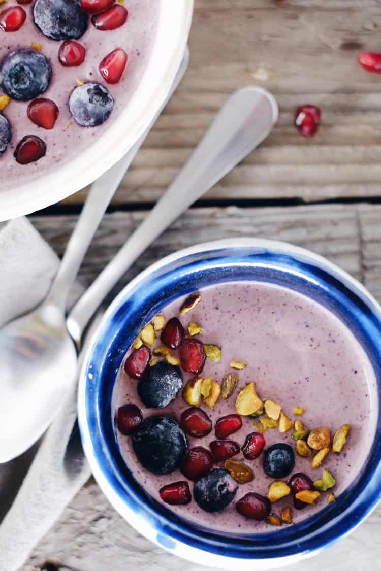 This berry protein smoothie bowl is full of antioxidants, healthy fats, and protein. It's a light, yet filling breakfast or a post-workout recovery snack! Gluten-Free, Dairy-Free + Refined Sugar-Free. | realsimplegood.com