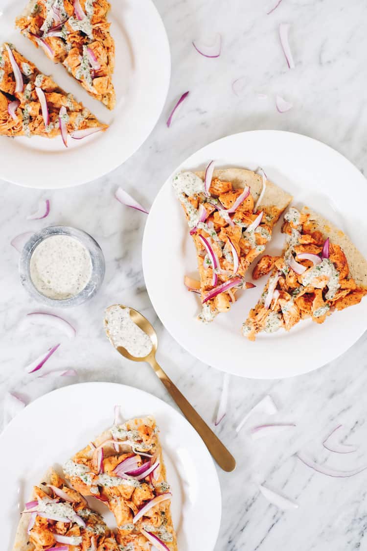 Pizza time!! Buffalo ranch chicken pizza to be specific! Enjoy this Paleo, gluten free and dairy free pizza recipe featuring Simple Mills pizza dough mix! | realsimplegood.com