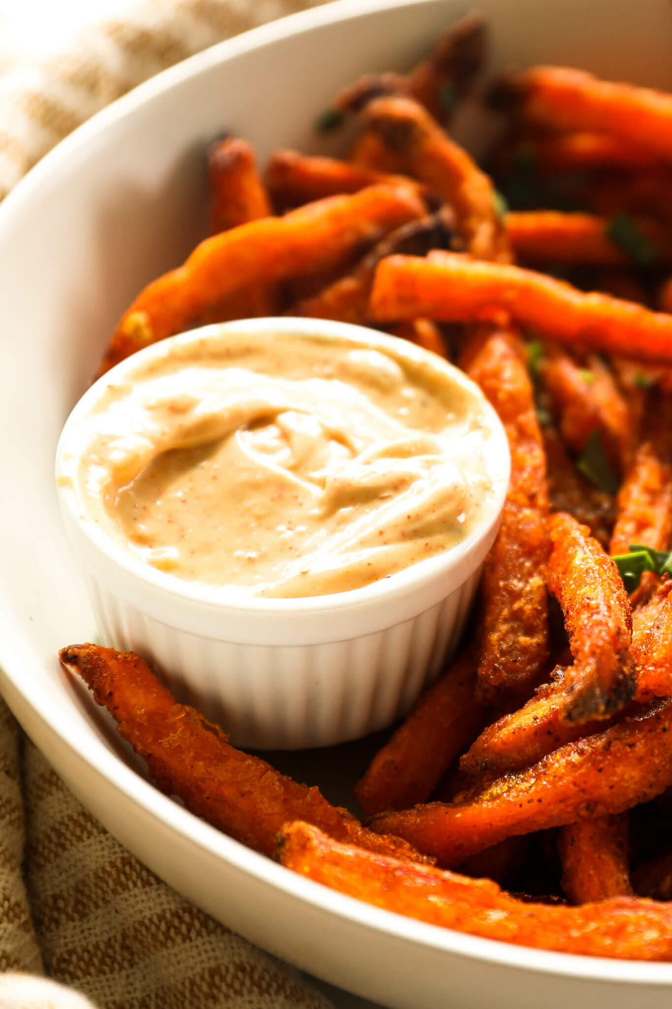 Creamy Garlicky Sweet Potato Fries Dipping Sauce Real Simple Good 