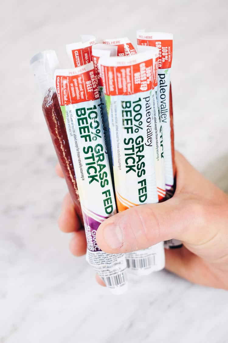 Life is busy and you need a healthy on-the-go snack option to stave off hunger. Try these delicious 100% grass fed beef sticks from Paleovalley! | realsimplegood.com