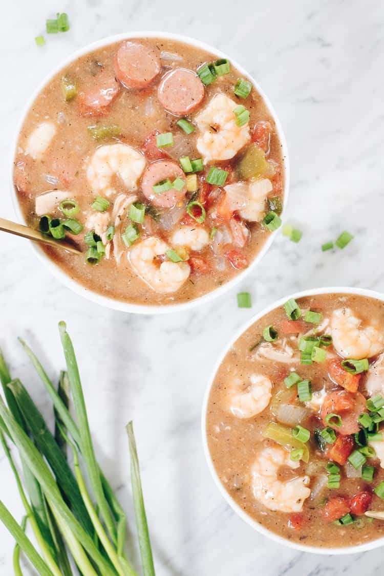 This Paleo gumbo is packed it with chicken thighs, sausage and shrimp in addition to veggies and lots of seasonings. It's also Whole30 compliant! | realsimplegood.com