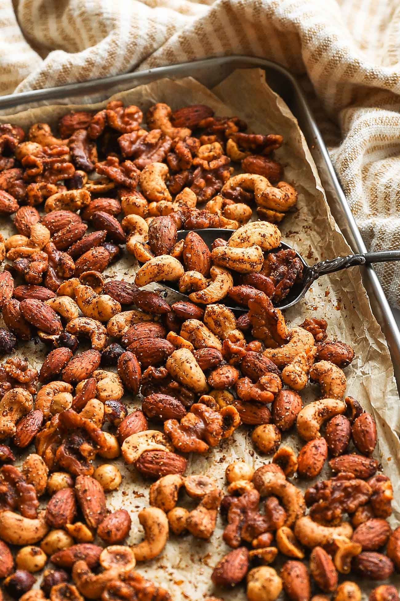 5-step recipe for roasted nuts and its health benefits